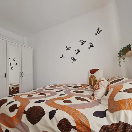 Triana Jacinto Apartmento *